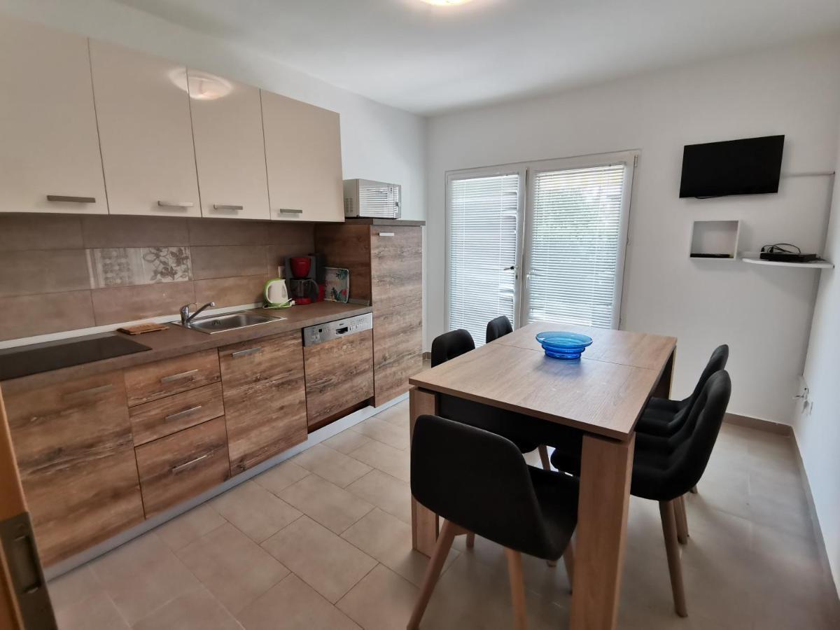 Apartments Victoria Savudrija Εξωτερικό φωτογραφία